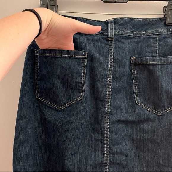 Dark Blue Jean Skort - Picture 6 of 6